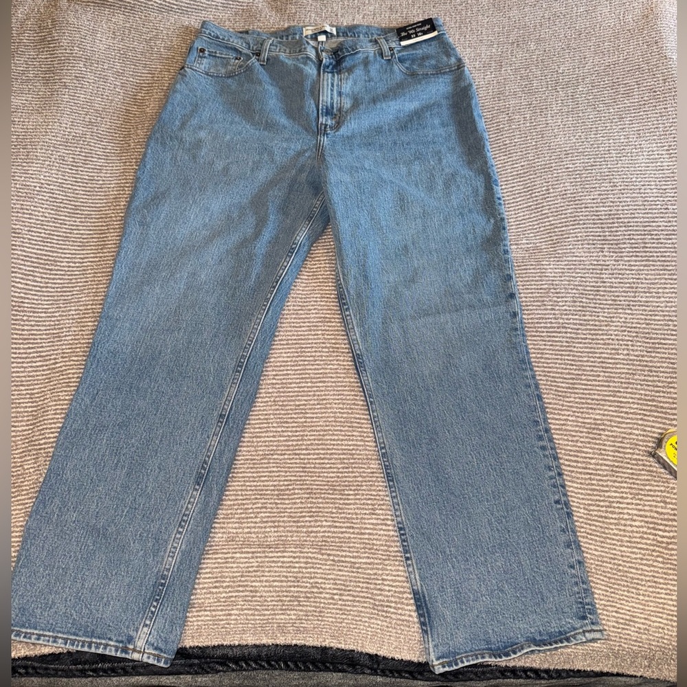 Abercrombie Curve Love Ultra High Rise The 90’s Straight Jeans